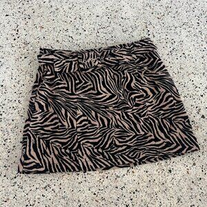 Wild Fable zebra print corduroy belt skirt size 10